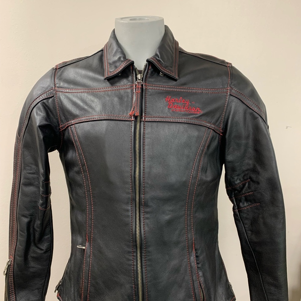 Harley Davidson Woman Fitted Leather Jacket “Medium” Rare!